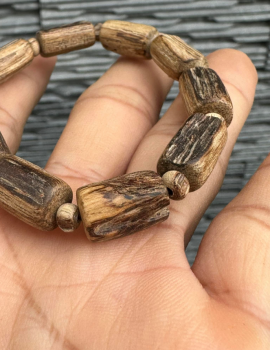 6 Bước làm vòng tay trầm hương hạt nút chuẩn núi Khánh hoà